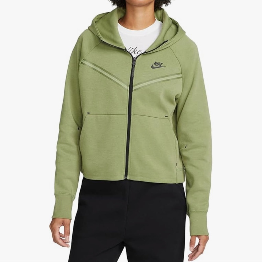 Nike Women's Sportswear Tech Fleece Windrunner Women's Full-Zip Hoodie XS